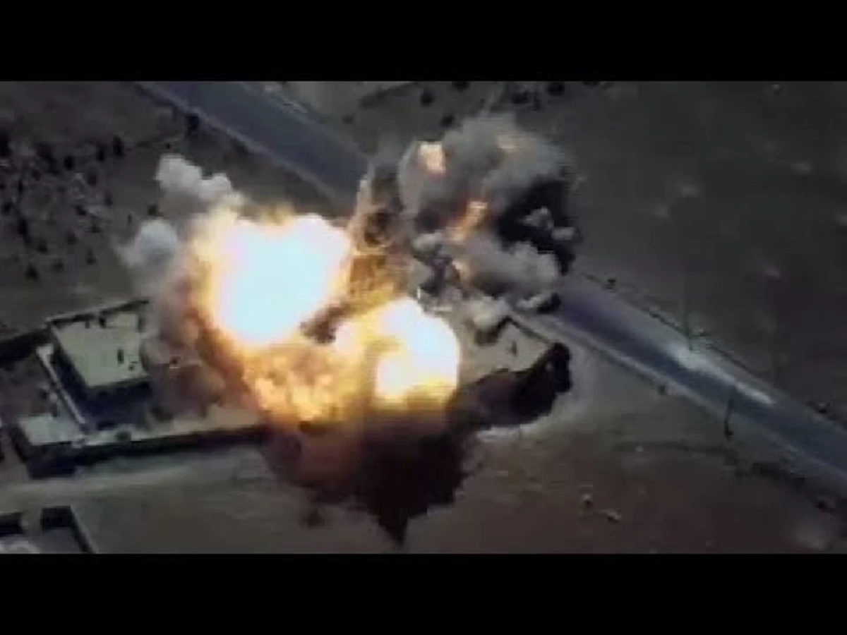 โดนจัดหนัก!! เรือรบ และ เรือดำน้ำรัสเซีย ดาหน้ายิงขีปนาวุธ ถล่มหน่วยบัญชาการ และ คลังอาวุธไอเอสในซีเรีย จากทะเลเมดิเตอร์เรเนียน (คลิป)