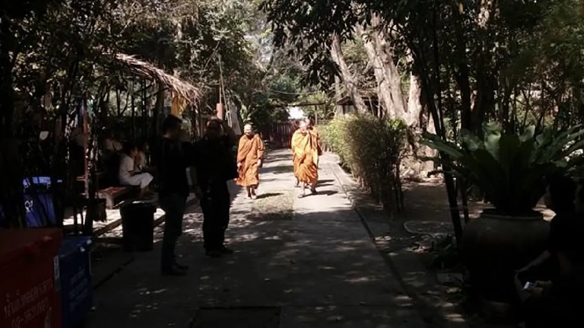 เริ่มแล้ว! บรรยากาศงานครบ103ปีหลวงปู่บุญฤทธิ์ ร่วมบุญแน่นสวนทิพย์แต่เช้า! ศิษย์เผย หลวงปู่ย้ำสอน!!! รักเคารพในหลวง ชีวิตจะเจริญ