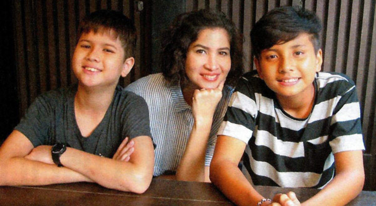 ปิดตำนานรัก 16 ปี!!! "หมิว ลลิตา" ยื่นคำขาดหย่า "‘ก้อง นรบดี"  เมื่อต้นเดือนที่ผ่านมา เผยฝ่ายชายยังทำใจไม่ได้ คิดถึงลูกทุกวัน!!!