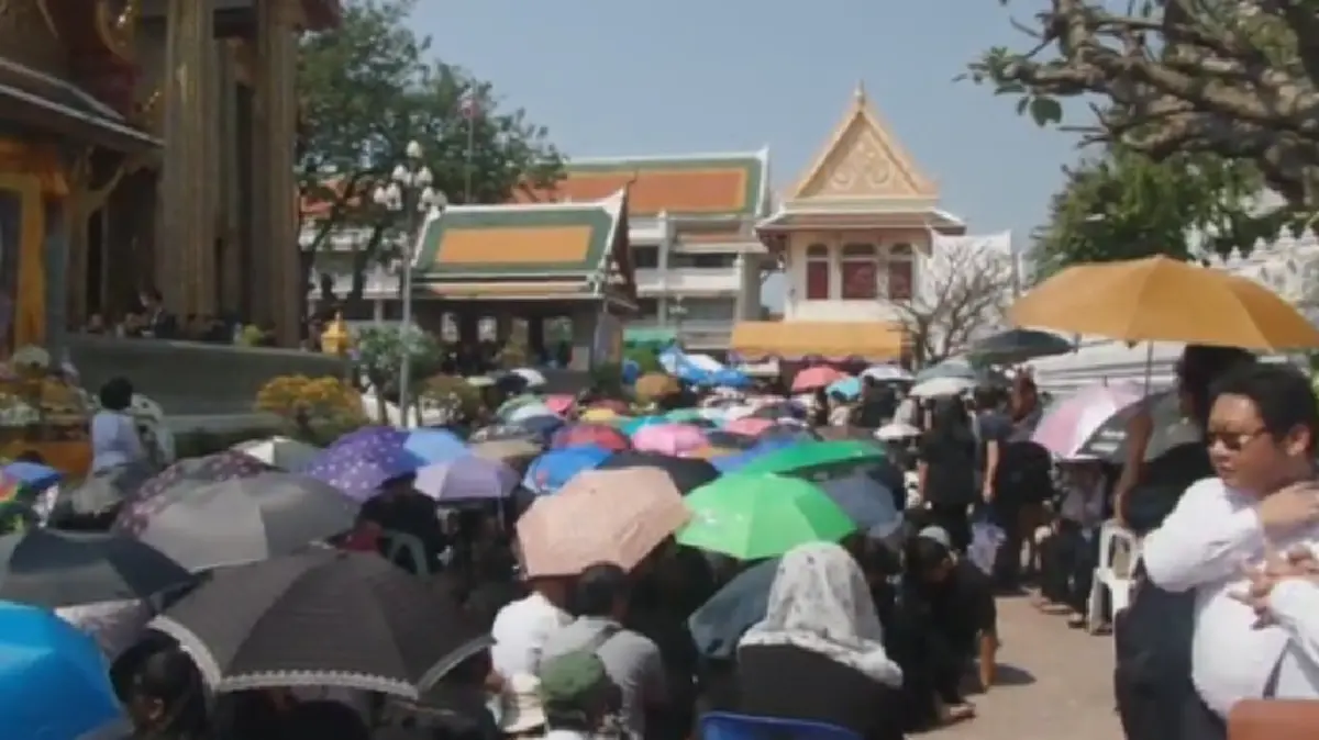 ประชาชนเนืองแน่นวัดราชบพิธฯ รอกราบถวายสักการะ สมเด็จพระสังฆราชพระองค์ที่ 20 แห่งกรุงรัตนโกสินทร์ ถึงวันที่ 15 กุมภาพันธ์นี้  (มีภาพ)