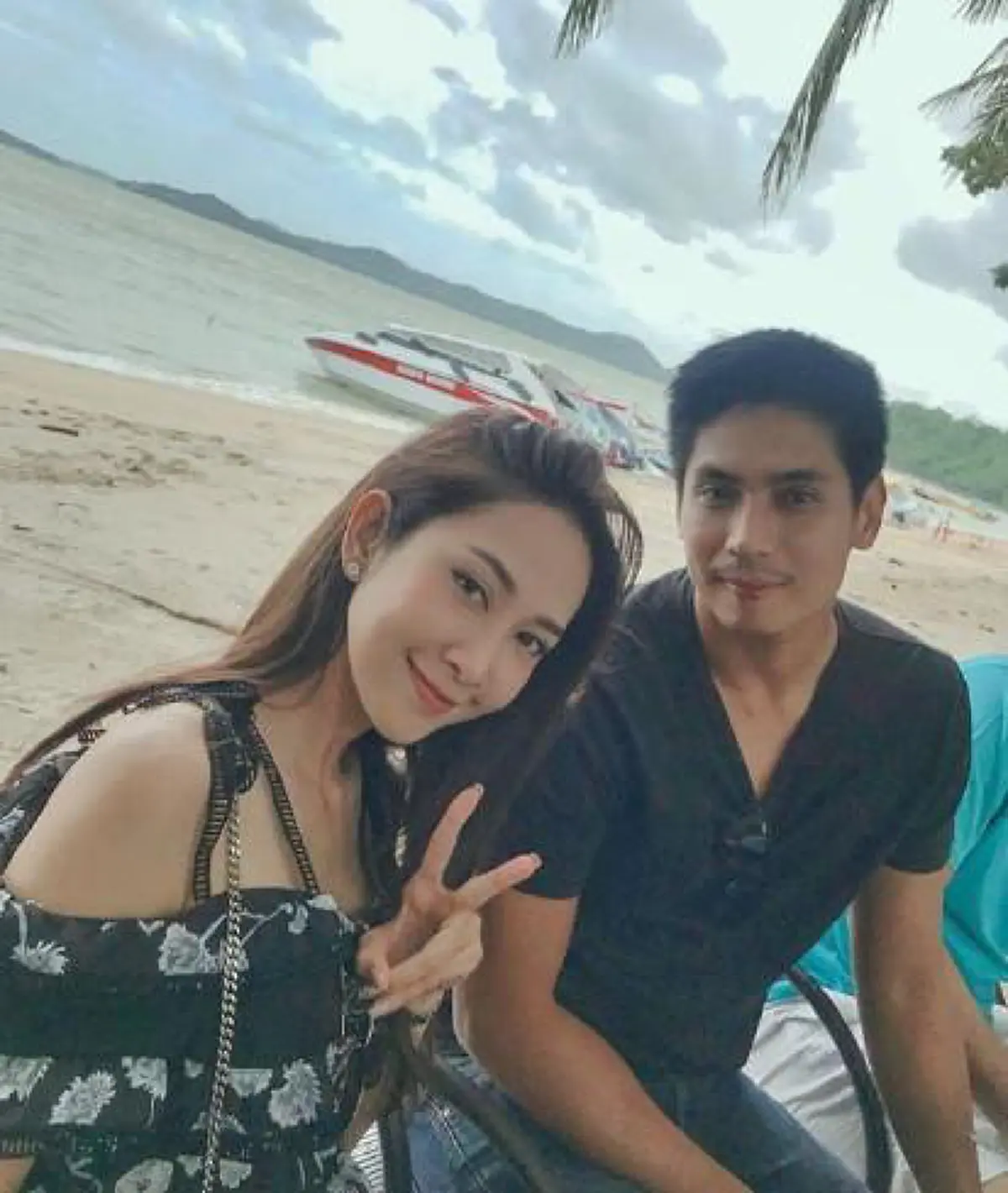 ไม่หวือหวาแต่รักยาว ย้อนเส้นทางรัก 5 ปี "ยุ้ย - ธันญ์" จากสถานะเพื่อน ฝ่ามรสุมมือที่สามสุดท้ายลงล็อค แต่ง