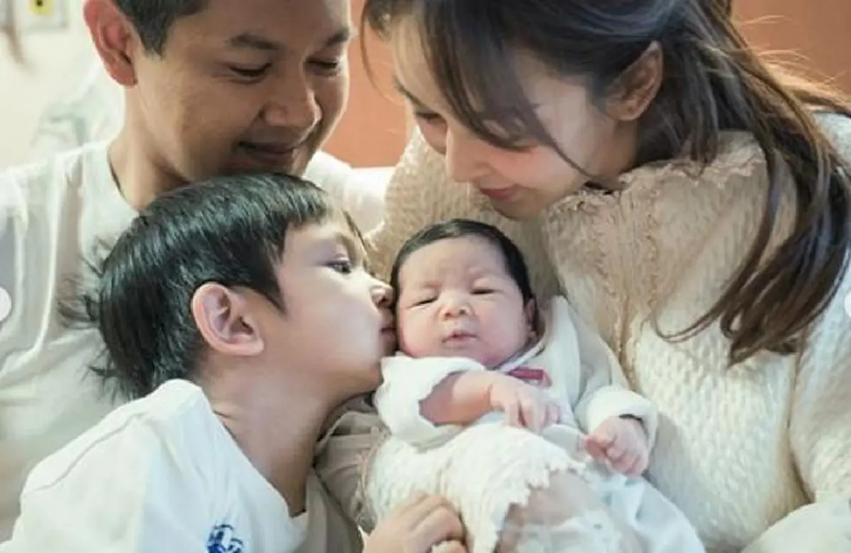 สตรองสุดๆ "เป้ย ปานวาด" เปิดใจสถานะครอบครัว ในวันที่ชีวิตไร้มือที่สาม