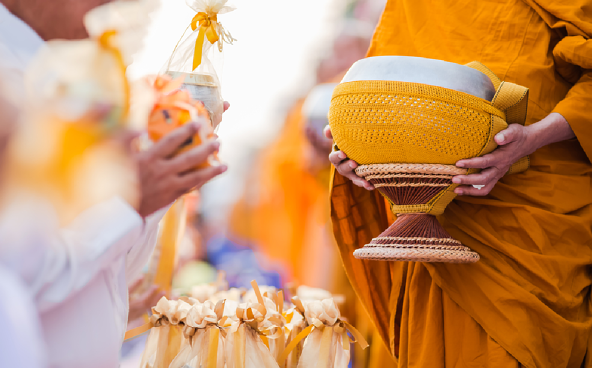 *สายบุญลองเช็กดูด่วนๆ!!! "เลือกของใส่บาตร" อย่ามองข้าม เสริมดวงชะตา เงินทองไหลมาเทมาไม่ขาดมือ ไม่เชื่อลองดู!!!