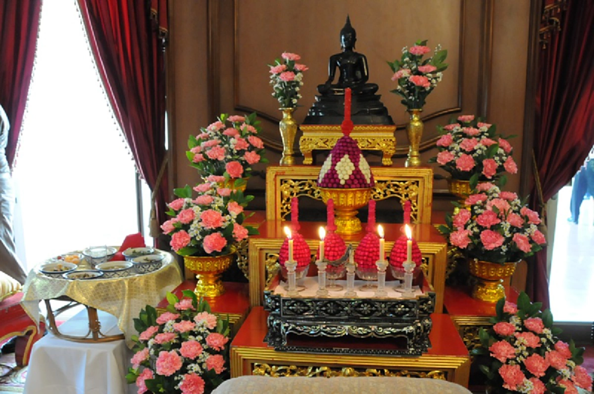 วางผิดที่ชีวิตเปลี่ยน!! เช็คด่วน 5 ตำแหน่งไม่ควรวางหิ้งพระ จะทำให้มีแต่ความเดือดร้อน