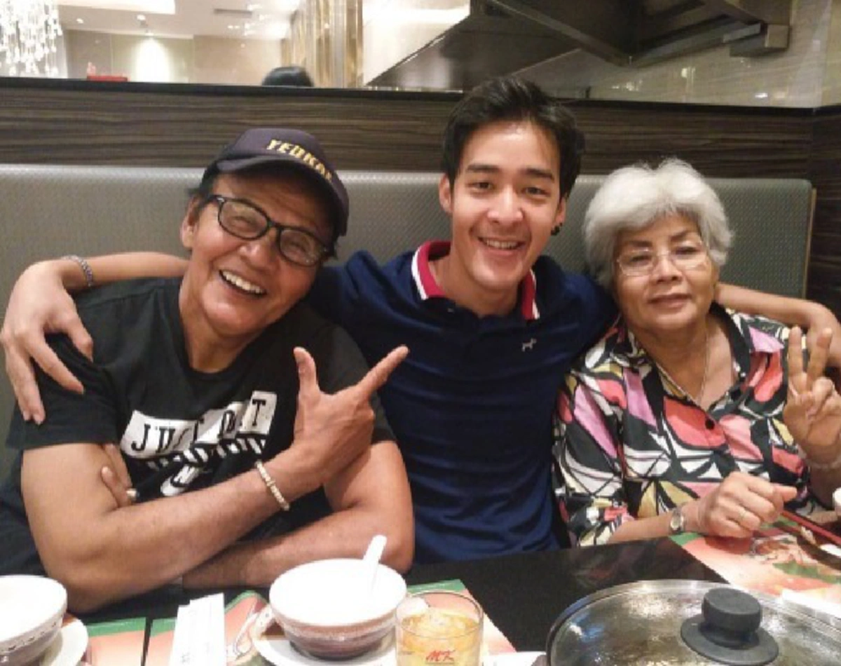 อนุโมทนา..สาธุ!!! สุดซาบซึ้ง "หม่อมเหยิน" อดีตดาราตลกชื่อดัง เปิดใจ! ขอบวชตลอดชีวิต ถวายเป็นพระราชกุศล ในหลวง ร.9 !!! (มีคลิป)