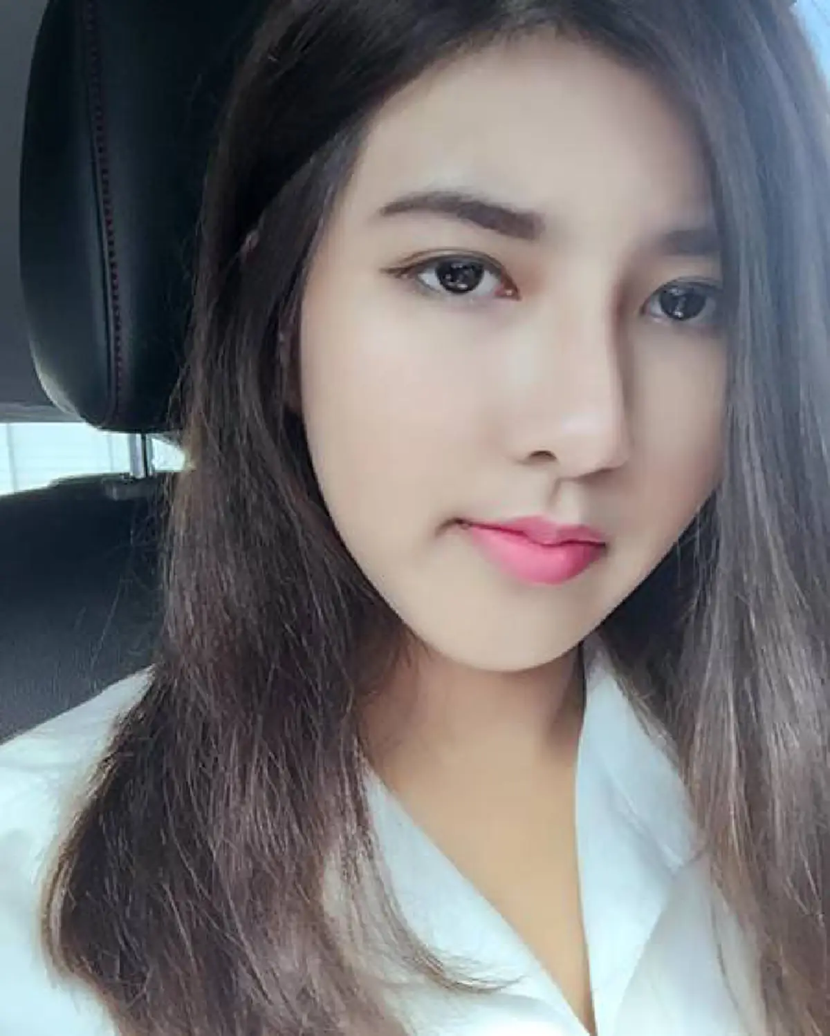 นี่แหละห้อยแบบมีเสน่ห์ !!!   เปิดภาพลูกสาวคนเล็ก "โน๊ต เชิญยิ้ม "  ไม่น่าเชื่อ โตเป็นสาวแล้ว จะสวยได้ขนาดนี้ (ชมภาพ)