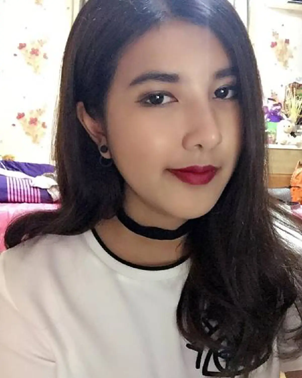 นี่แหละห้อยแบบมีเสน่ห์ !!!   เปิดภาพลูกสาวคนเล็ก "โน๊ต เชิญยิ้ม "  ไม่น่าเชื่อ โตเป็นสาวแล้ว จะสวยได้ขนาดนี้ (ชมภาพ)