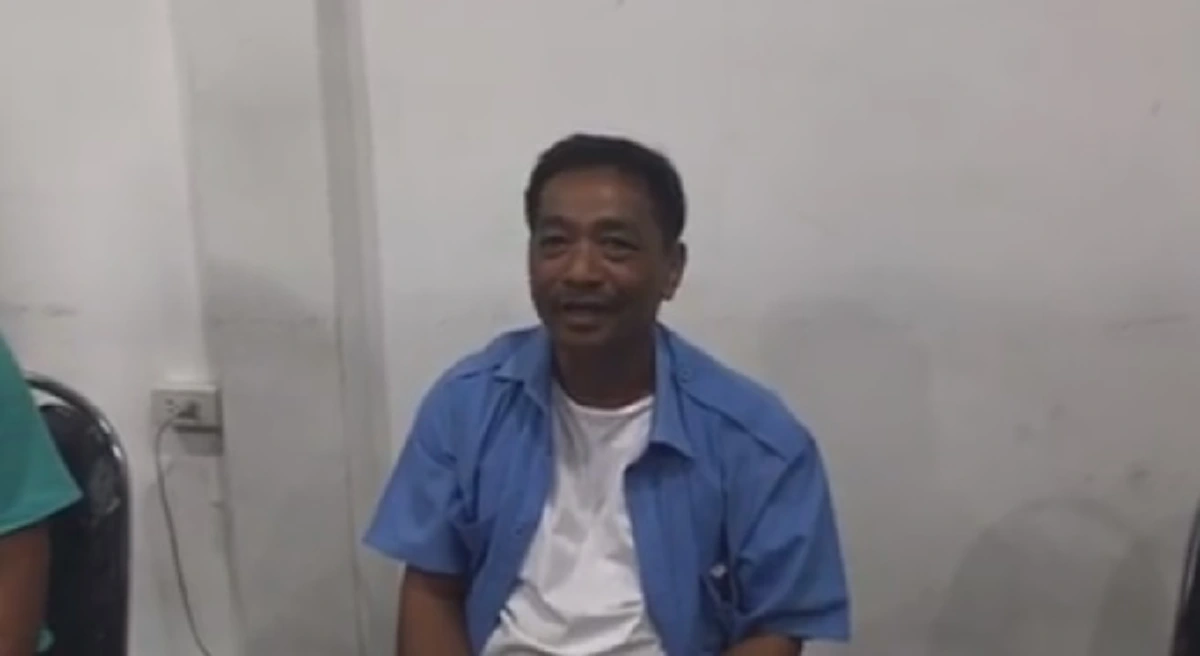 ขอบคุณหลายๆ!!! แท็กซี่คนดีเจอกระเป๋าผู้โดยสารลืมในรถนำส่งมอบคืน เปิดกันต่อหน้าเจอเงินสดเป็นแสน เจ้าของตั้งใจจะไปทำบุญถึงลาว!?!