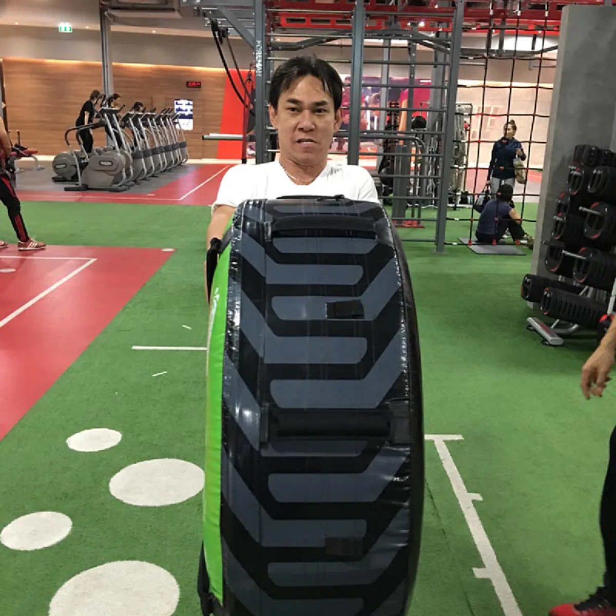 ซุปตาร์ระดับประเทศยังทำไม่ได้ !! เปิดใจครั้งแรก "ตี๋ ดอกสะเดา" แอบซุกกิ๊ก 4 คนรวด จนภรรยาต้องหอบลูกหนี ?? (ชมคลิป)