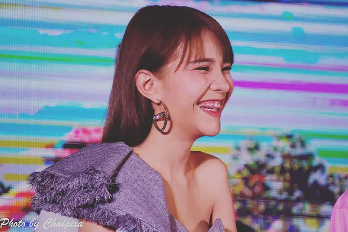 ส่องความสวย! "เบล" แฟนสาว "ก้อง ห่วยไร่" มีดีกรีไม่ธรรมดา เป็นถึงนางเอกหมอลำ!!!