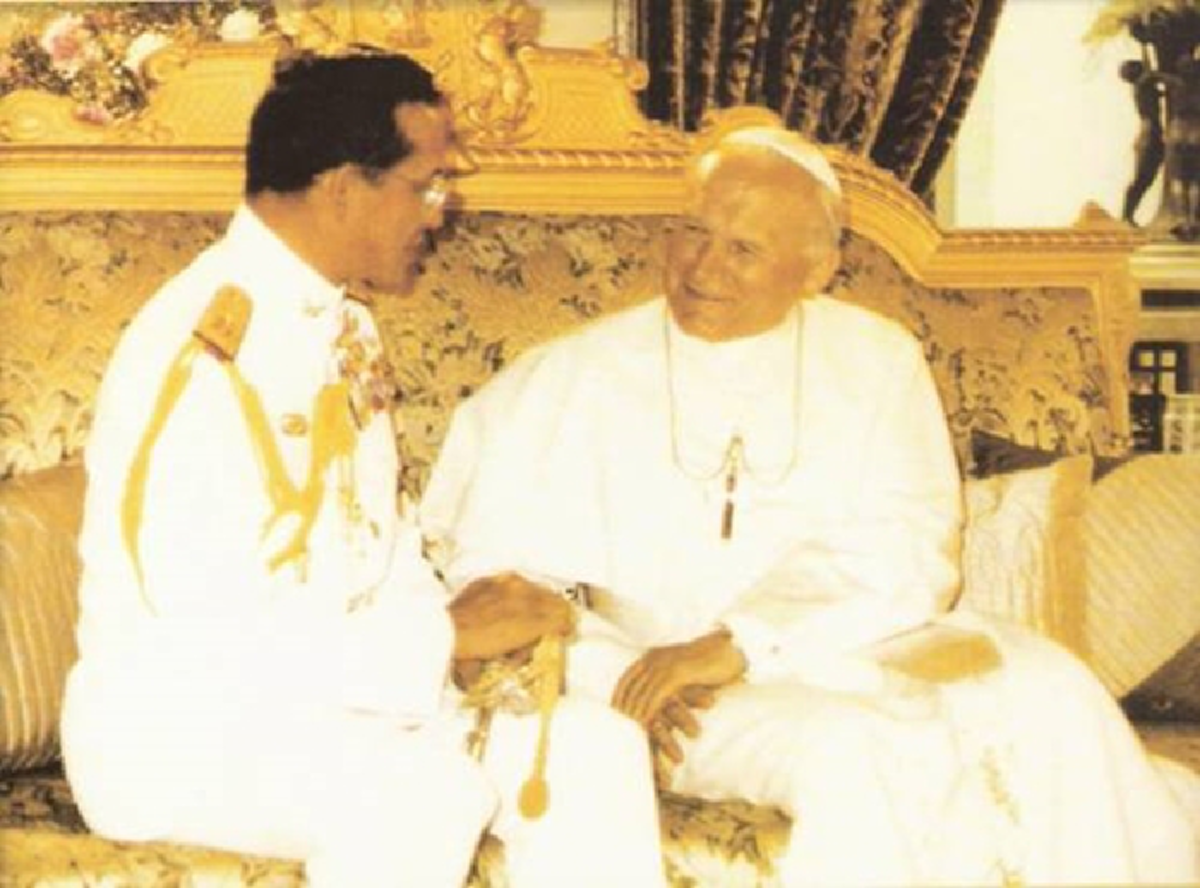 น้อมรําลึกถึง ร.๙ !!! กษัตริย์ผู้ทรงเป็นองค์อัครศาสนูปถัมภก และทรงอุปถัมภ์ศาสนาทุกศาสนา ภายใต้พระบรมโพธิสมภารของพระองค์ !!!