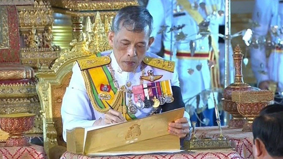 คำทำนายเกี่ยวกับเหตุการณ์ในรัชสมัย ในหลวง รัชกาลที่ ๑๐ ของพระราชพรหมยาน (หลวงพ่อฤาษีลิงดำ)