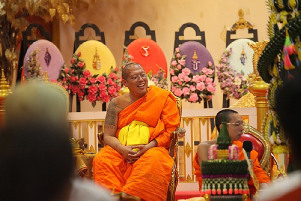 เปิดปูม...เส้นทาง "หลวงพี่น้ำฝน" เจ้าอาวาสคนดัง แห่งวัดไผ่ล้อม !!! ย้อนรอย...คดีศรัทธาธรรม กับบทสรุปที่ยังคาใจ !!!