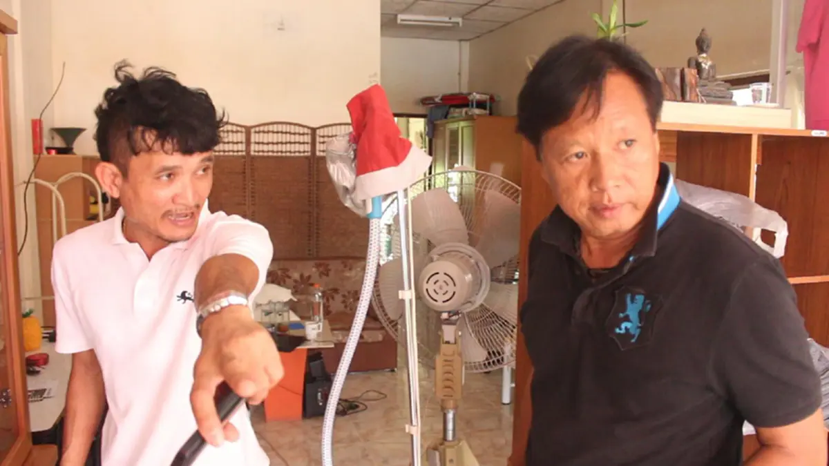 หนุ่มร้านซักรีดสุดช้ำ!!วอนตำรวจเร่งล่าโจรขโมยรถยนต์ ผ่อนมา7ปี เป็นน้ำพักน้ำแรงทั้งชีวิต สุดช้ำ!!เหลือเพียง1ปี ก็ผ่อนหมด (มีคลิป)