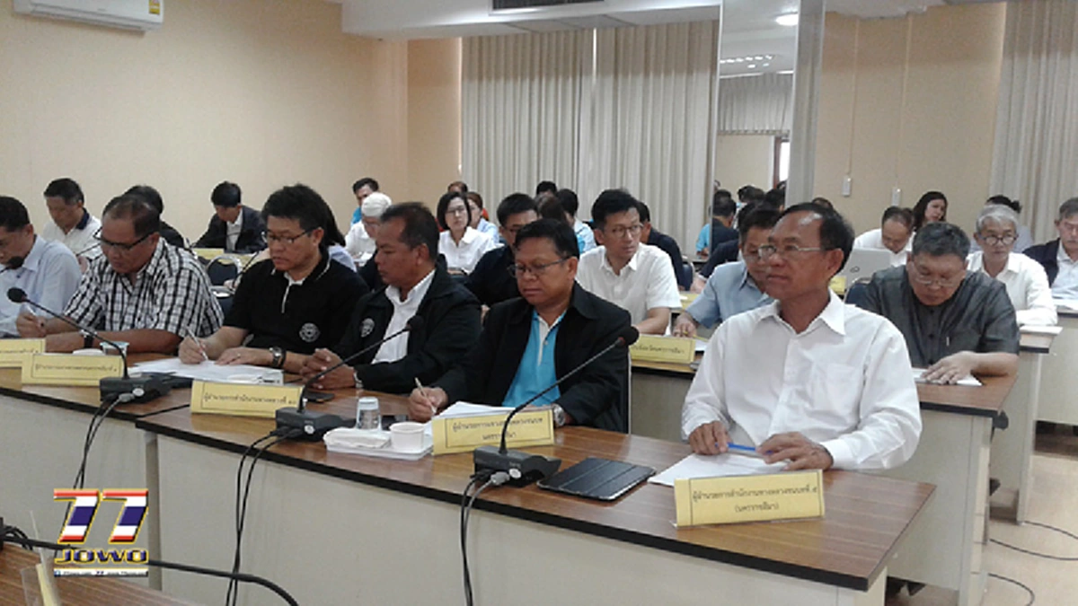 เตรียมโปรเจคยักษ์ 4,000 ล้านแก้ภัยแล้งโคราช!! เสนอที่ประชุม ค.ร.ม.สัญจร ผู้ว่าฯเรียกส่วนราชการประชุมด่วน เตรียมแผนงานรับมือการประชุม(มีคลิป)