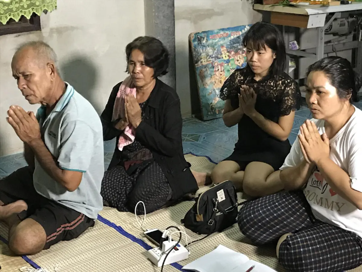 ขอเพียงแค่ได้พบลูก!! พ่อแม่ ผอ.ศรีสะเกษ ที่หายตัว หวังพบลูกขอพึ่งบารมี "หมอปลา มือปราบสัมภเวสี" ช่วยแจ้งจุดที่ลูกสาวของตนหายไป (มีคลิป)