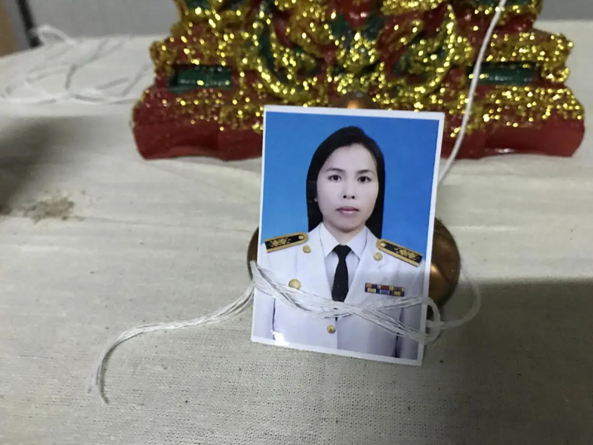 ขอเพียงแค่ได้พบลูก!! พ่อแม่ ผอ.ศรีสะเกษ ที่หายตัว หวังพบลูกขอพึ่งบารมี "หมอปลา มือปราบสัมภเวสี" ช่วยแจ้งจุดที่ลูกสาวของตนหายไป (มีคลิป)