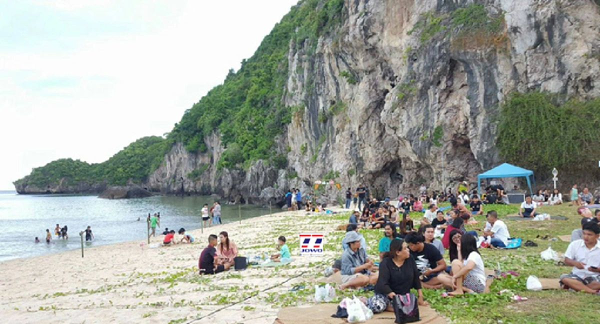 สุดชิลล์ ดนตรีชายหาด!! ชุมพร จัดงาน “เที่ยวด้วยรักษ์ รู้จักวิถี ชมของดีชุมโค” ครั้งที่ 4 ตอน “ดนตรี ชายหาด ปูสาดบนพื้นทราย”