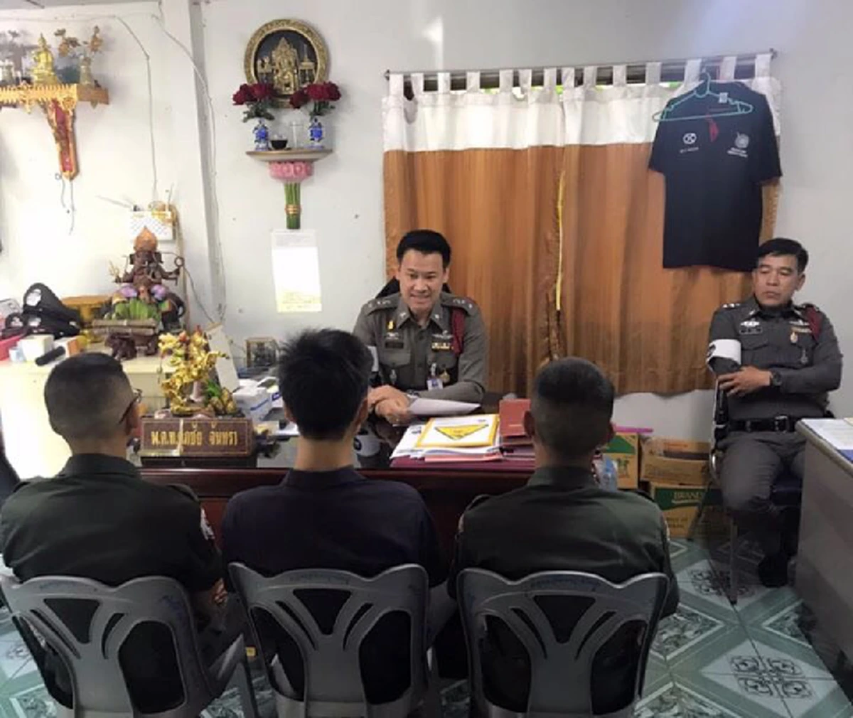 ทำแบบนี้แสดงว่าหนูยังไม่รู้?? จราจรเชียงใหม่ เขามีวงจรปิดไว้ตามแกะรอย จับคนผิดกฎจราจรรอบเมืองกว่า 300 ตัว!! (มีคลิป)