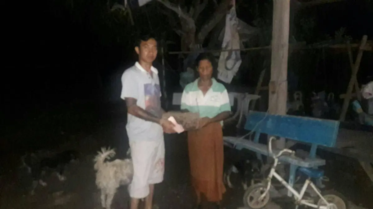 ใครมีเอามาขาย รับรองรวยเละ!!!!! หนุ่มนครนายกรับซื้อตุ๊กแกตัวละ 1,000,000 บาท (รายละเอียด-คลิป)