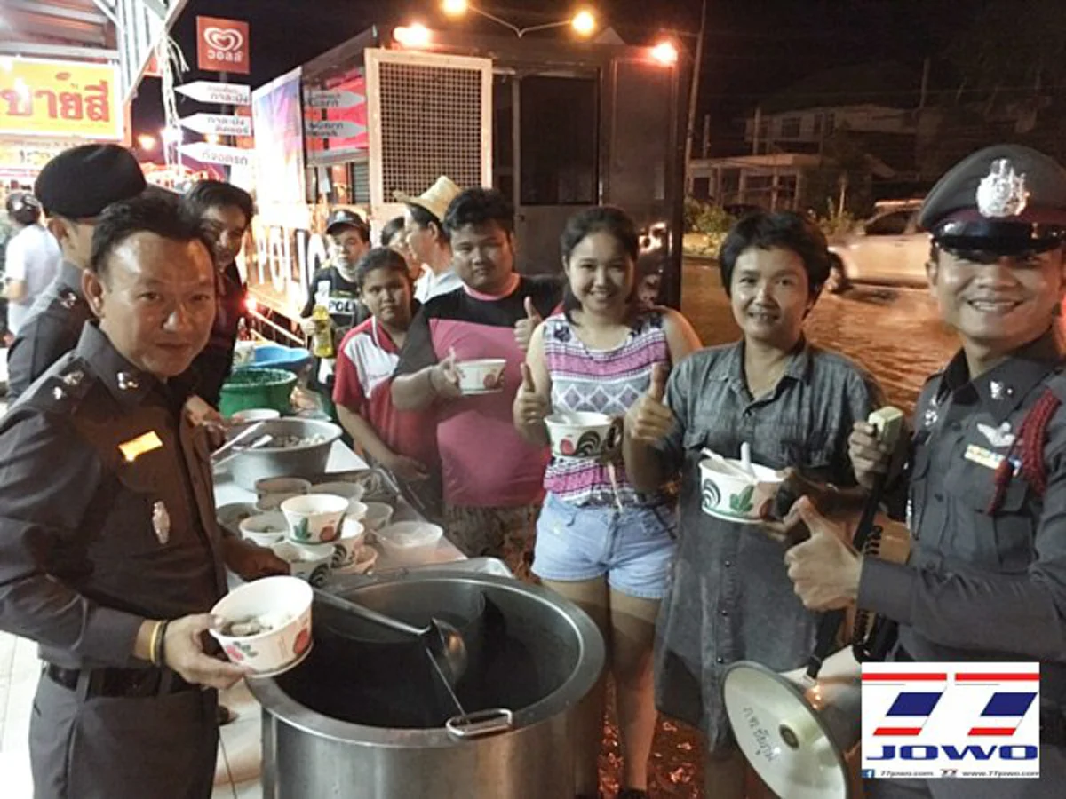 ข่าวดีสำหรับ ชาวชัยภูมิ เริ่มยิ้มออกแล้ว!!น้ำท่วมโซนเศรษฐกิจเมืองชัยภูมิเริ่มคลี่คลายถนนหลายสายน้ำเริ่มลดระดับลงอย่างต่อเนื่อง