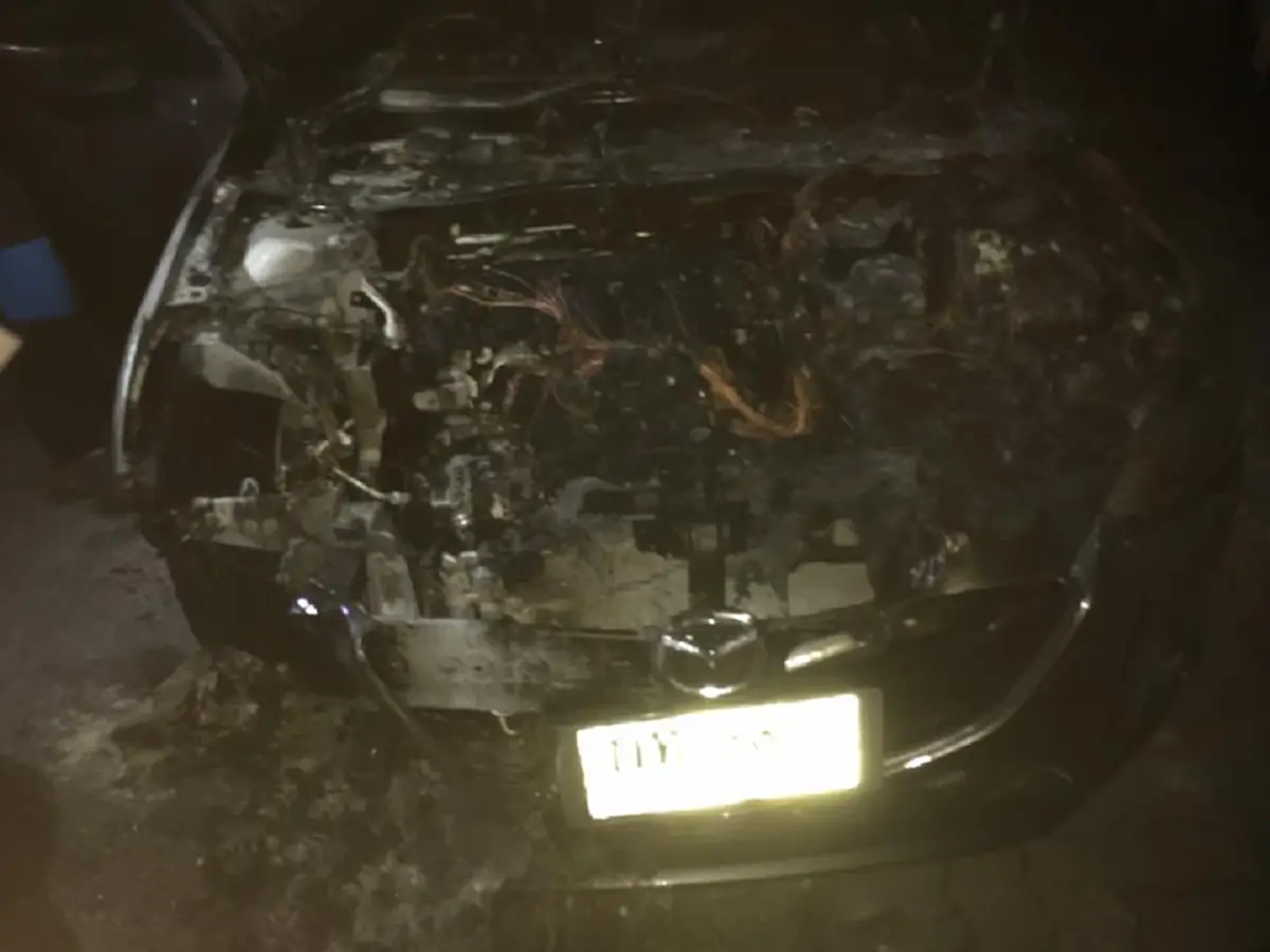 ระทึก!! สองสามีภรรยากลับจากงานแต่งงานจอดรถทำธุระส่วนตัว เตรียมกลับขึ้นรถถึงกับช๊อกตาค้าง เตือนผู้ใช้รถต้องระวัง!!