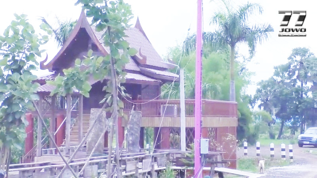 หวานแหวว..แวววับจับตาไกล โคราชสุดเก๋! ทาเสาไฟฟ้าทางเข้าบ้านเป็นสีชมพู หวานเจี๊ยบ หาง่าย ไอเดียบรรเจิด พร้อมเผยเหตุผล ทำไมต้องสีมพู!? (คลิป)