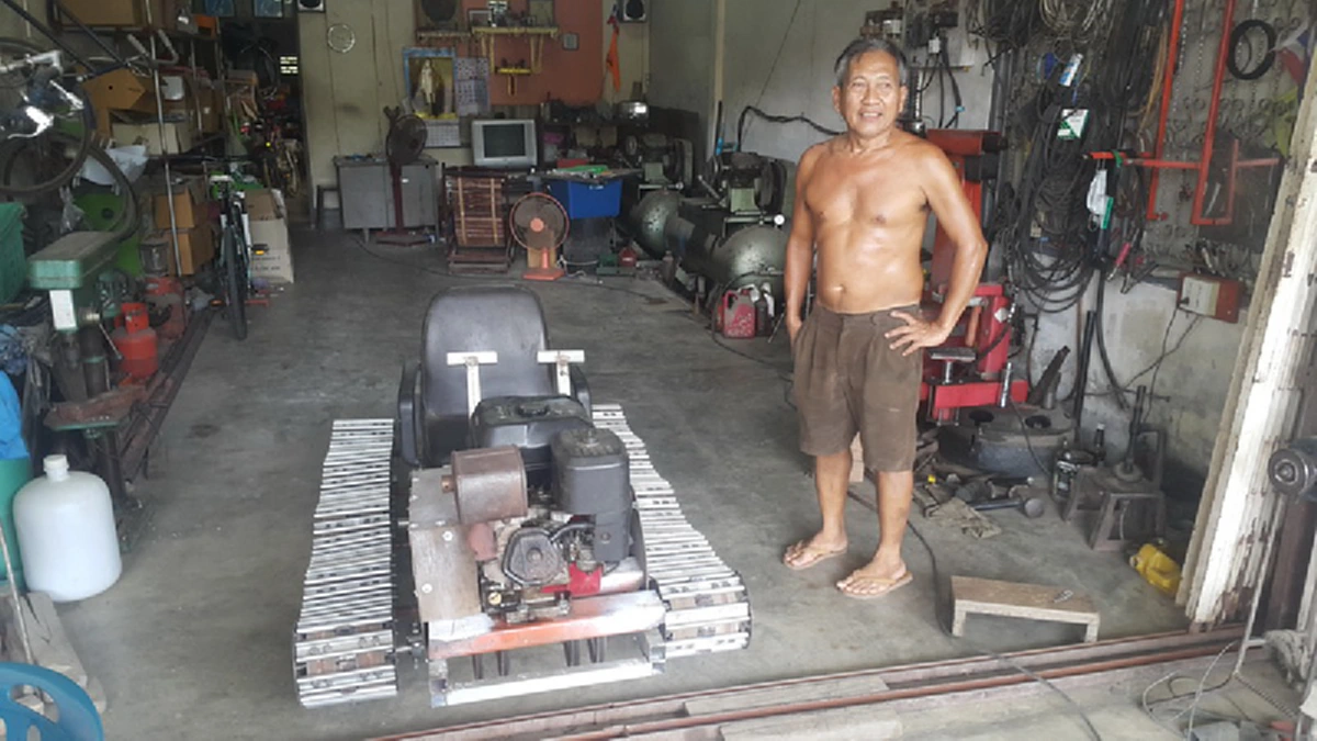 บอกเลย ใครเห็นต้อง อึ้ง ในความคิดสุดบรรเจิด จบ ป 7 ก็ทำได้นะ รถตีนตะขาบ  ไอเดียสุดเจ๋ง ทำจากสิ่งของเหลือใช้ แถมใช้งานได้จริง!