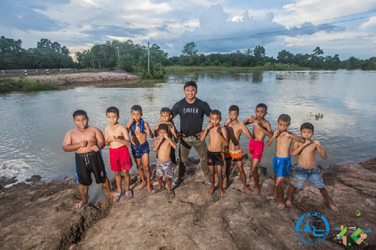 ถึงจะดังแต่ไม่เคยลืมกำพืด "บัวขาว บัญชาเมฆ" เผยชีวิตติดดินที่บ้านเกิด พร้อมน้อมนำหลักปรัชญาเศรษฐกิจพอเพียงมาปรับใช้ นี่แหละฮีโร่มวยไทย