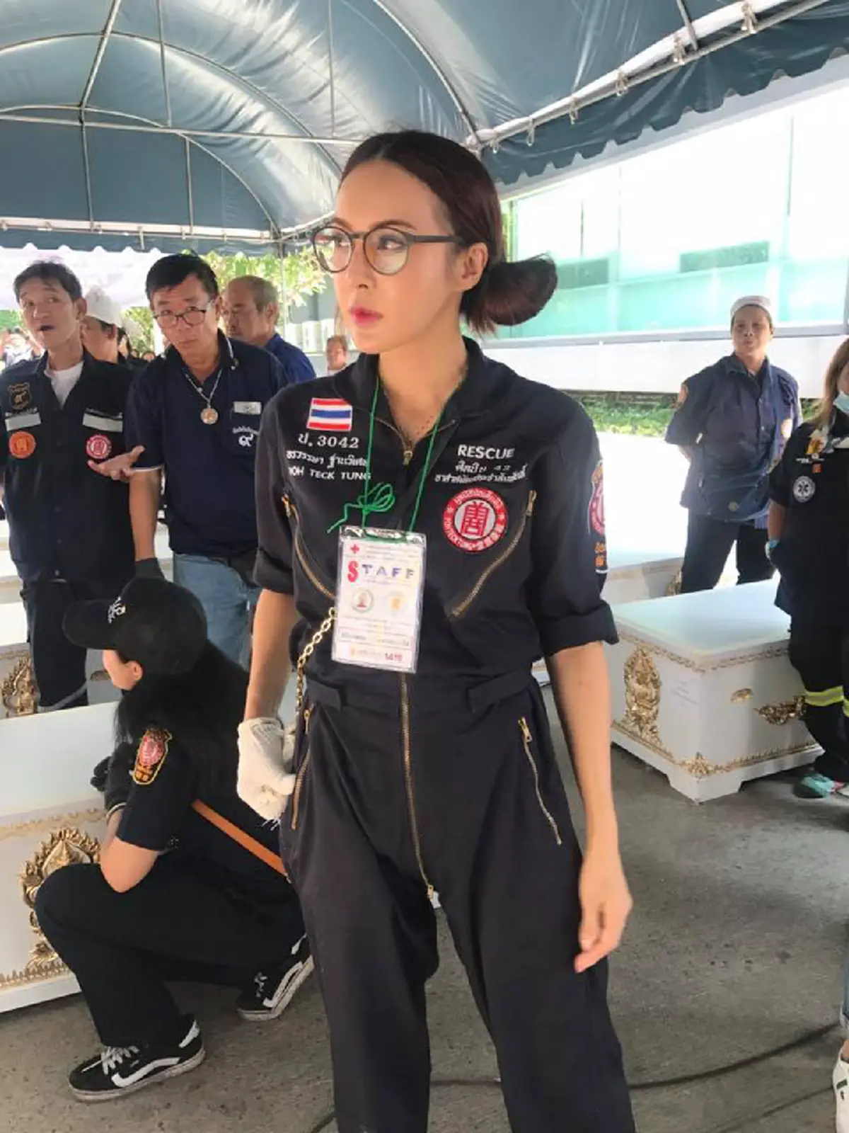 มาด้วยใจที่ภักดี ! นางเอกช่อง7 แท็คทีม ทำหน้าที่จิตอาสาที่ท้องสนามหลวง นาทีนี้ ไม่มีห่วงสวย ทำงานแบบหามรุ่ง หามค่ำ !