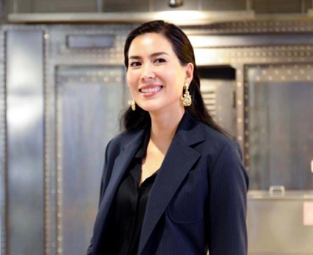 หลายคนไม่เคยรู้ !!  เปิดโปรไฟล์ ดารา- นักแสดง  ที่มีเชื้อสายมาจากเจ้า และเชื้อพระวงศ์ของไทย  มีใครบ้าง ไปดูกัน