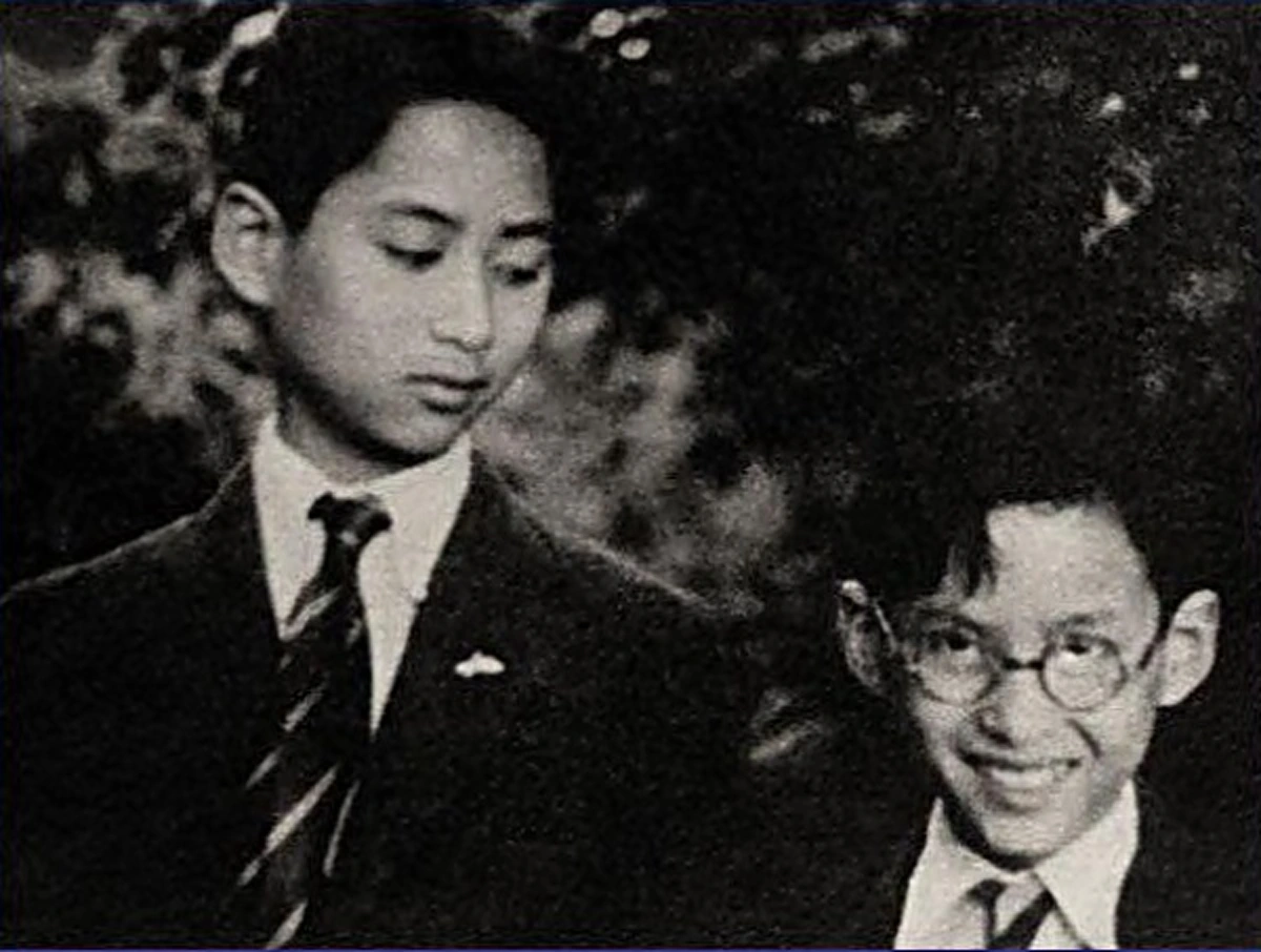 อดคิดถึงพี่ไม่ได้เลยแม้แต่ขณะเดียว!! เผยภาพ.."ความรักความผูกพัน" ของ "ยุวกษัตริย์ ในหลวง ร.๘ และ ในหลวง ร.๙" ที่ประทับใจคนไทยมิรู้ลืม !!