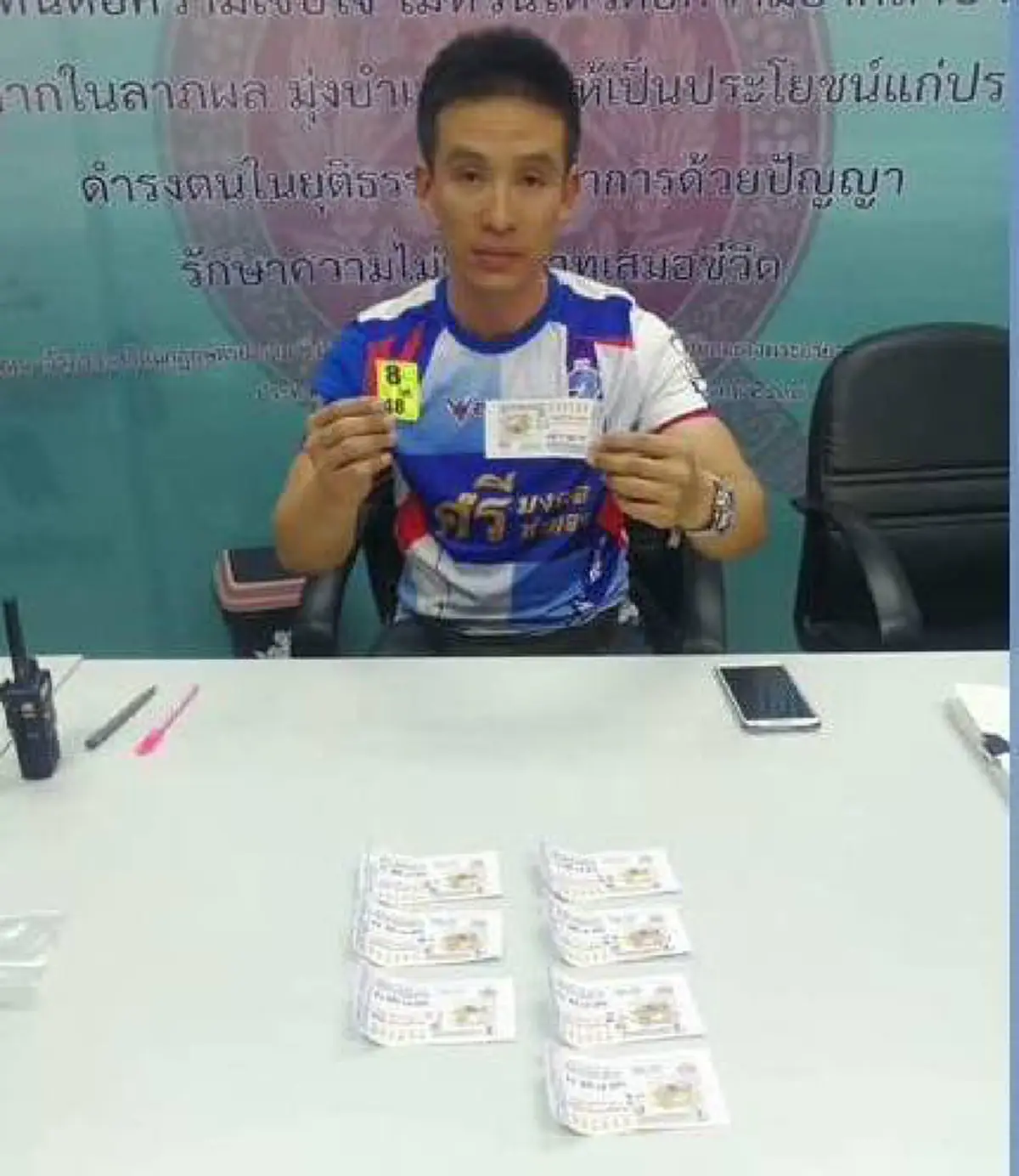 บอกแล้วคนมันจะรวย สดๆ  ร้อนๆ ตอนรับเศรษฐีป้ายแดง !! หนุ่มไทใหญ่ขับรถตุ๊กๆดวงสุดเฮง ถูกรางวัลที่ 1 48 ล้าน