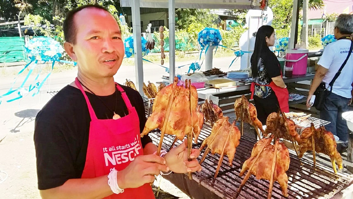 สุดปลื้ม !! น้ำใจหลั่งไหลช่วยเหลืออย่างต่อเนื่อง ล่าสุด มาร์ค พิทบูล “เปิดร้านแพะชิงเพชรปิ้งย่างสร้างชีวิต” (มีคลิป)