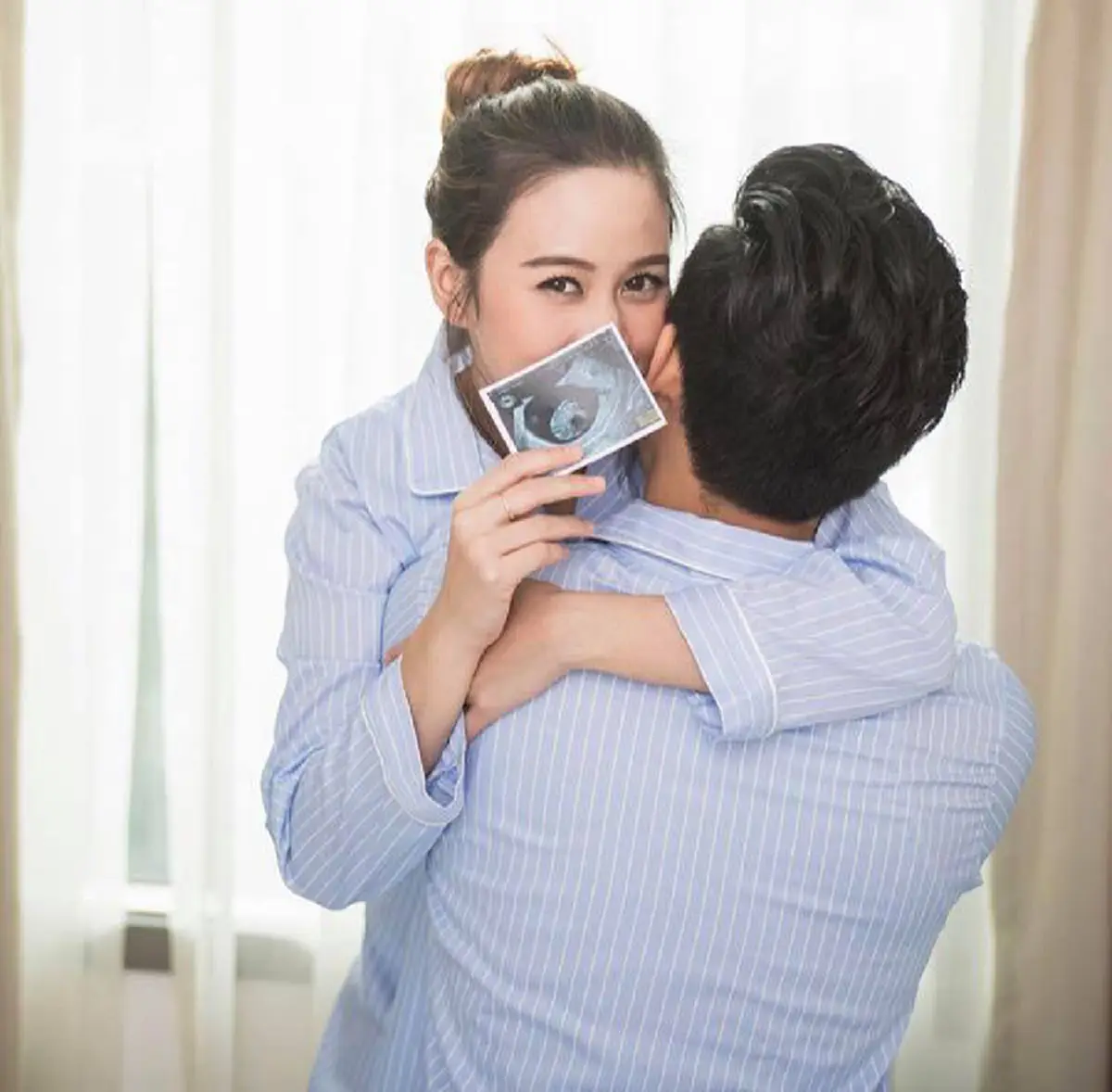 เฮลั่นทั้งประเทศ!! "ตู่ ภพธร" ขึ้นแท่นว่าที่คุณพ่อคนใหม่ ประกาศข่าวดีภรรยาสาวตั้งท้องลูกคนแรกแล้ว แฟนคลับร่วมยินดีกันเพียบ!!