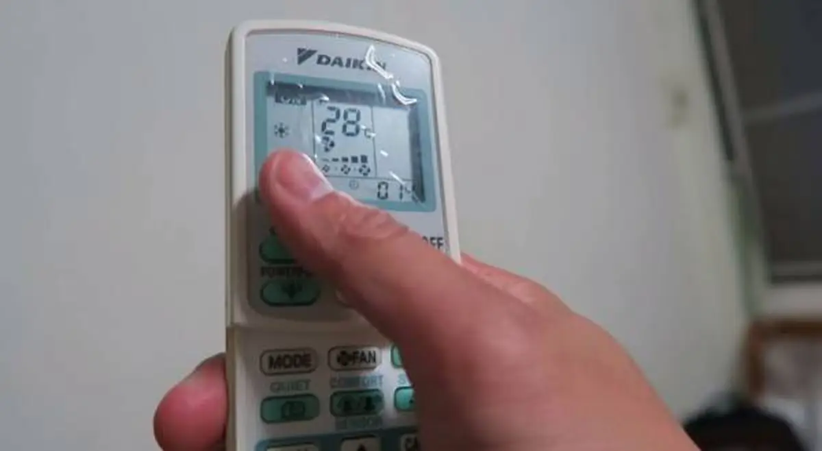 โคตรง่ายนิดเดียว !!! เทคนิค "ขจัดเมือก" ในแอร์ ให้หมดปัญหาลมน้อย จะกลับมาเย็นฉ่ำ ชื่นใจ ไม่ต้องเสียเงิน - เสียเวลาล้างฯ !!! (มีคลิป)