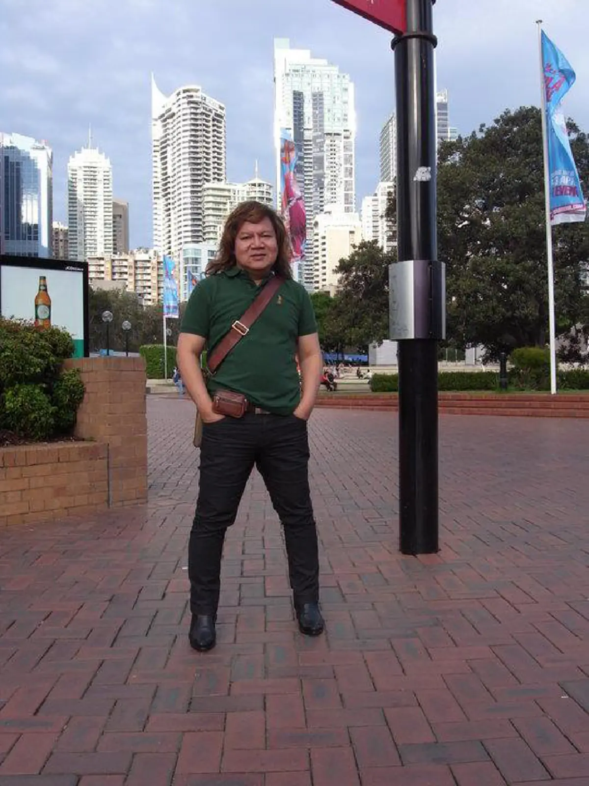 ฟ้าดินลิขิตมาแล้ว !!! ผู้หญิงคนนี้แหละ คือบุคคลที่เปลี่ยน "อ.ยิ่งศักดิ์"  จากสาวกลายเป็นแมน จนเป็นหัวหน้าครอบครัว