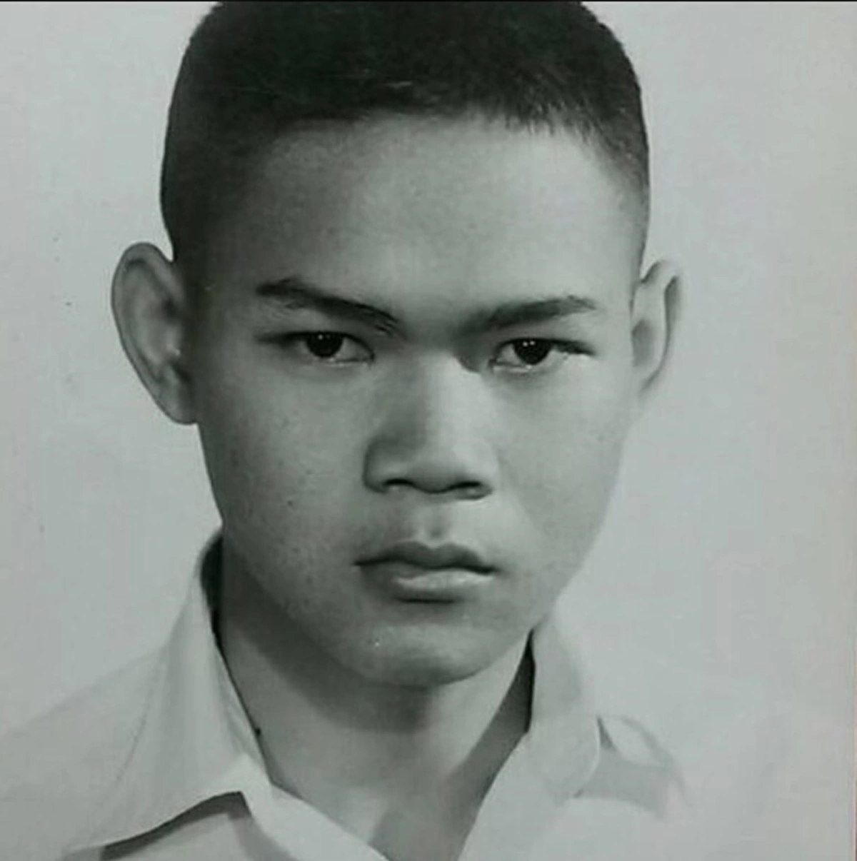 ฟ้าดินลิขิตมาแล้ว !!! ผู้หญิงคนนี้แหละ คือบุคคลที่เปลี่ยน "อ.ยิ่งศักดิ์"  จากสาวกลายเป็นแมน จนเป็นหัวหน้าครอบครัว