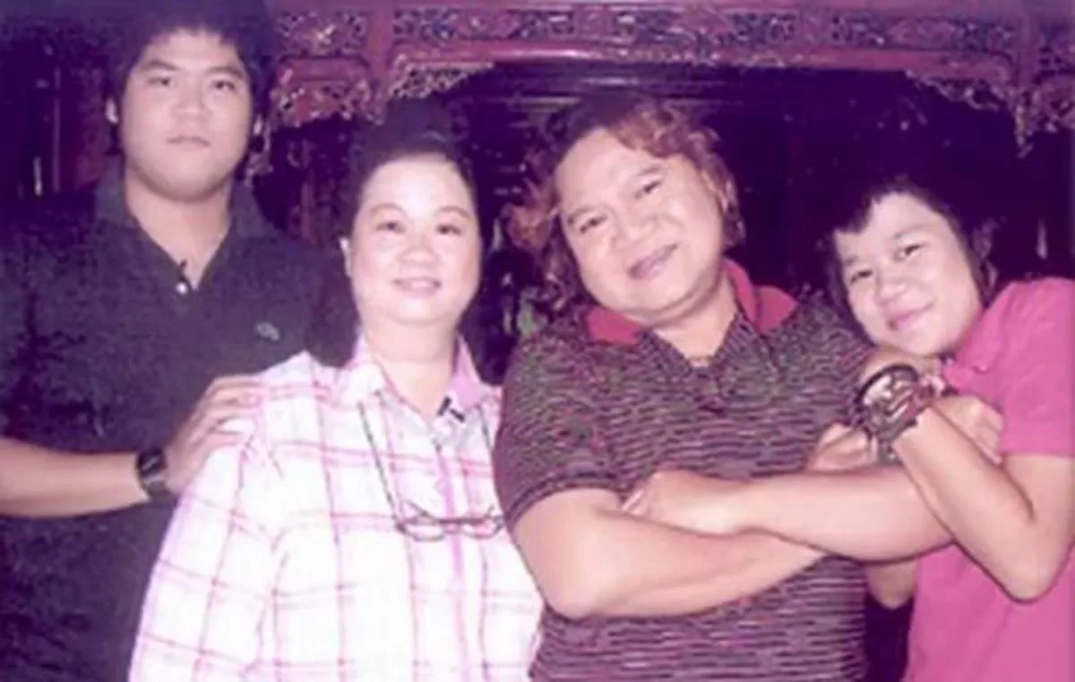 ฟ้าดินลิขิตมาแล้ว !!! ผู้หญิงคนนี้แหละ คือบุคคลที่เปลี่ยน "อ.ยิ่งศักดิ์"  จากสาวกลายเป็นแมน จนเป็นหัวหน้าครอบครัว