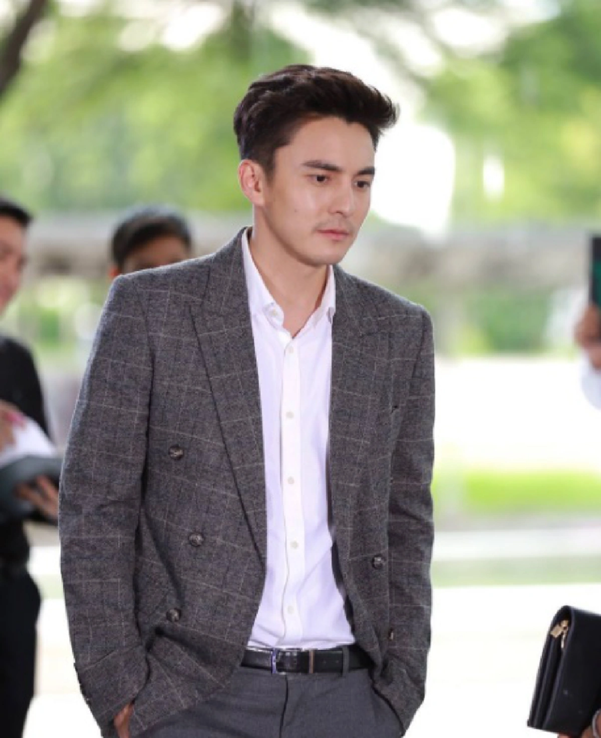 มาแล้ว!!  "หลงเงาจันทร์" ละครน้ำเน่าอีกเรื่องของ "กบ สุวนันท์ " ที่โด่งดังสุดๆ ล่าสุดช่อง7 เอากลับมาทำใหม่ นี่คือพระ-นาง ที่วางตัวไว้