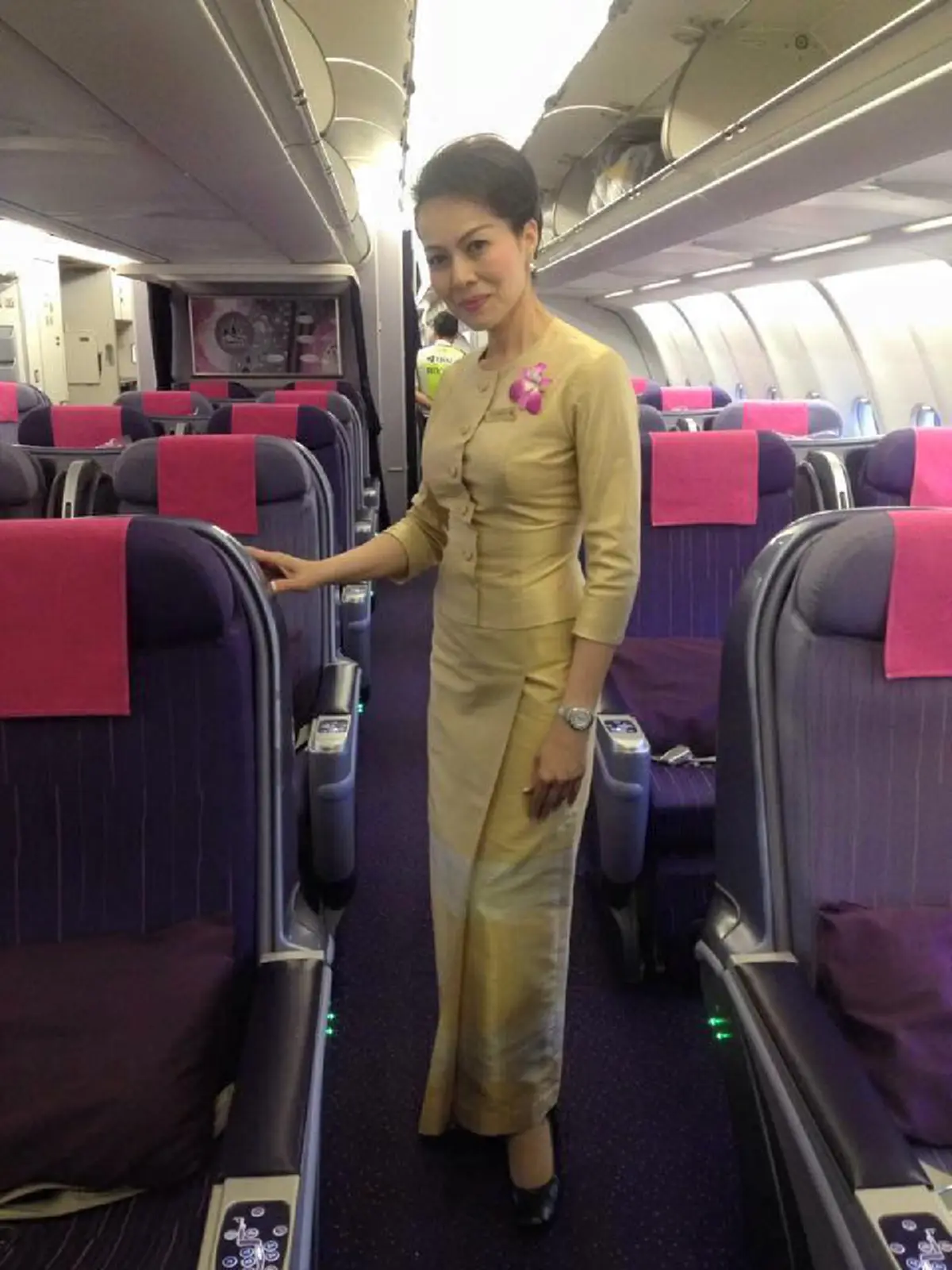 ย้อนภาพอดีตกับภาพปัจจุบัน นางงามของคนไทย !!  "ทวีพร คลังพลอย" นางสาวไทย พ.ศ.2529