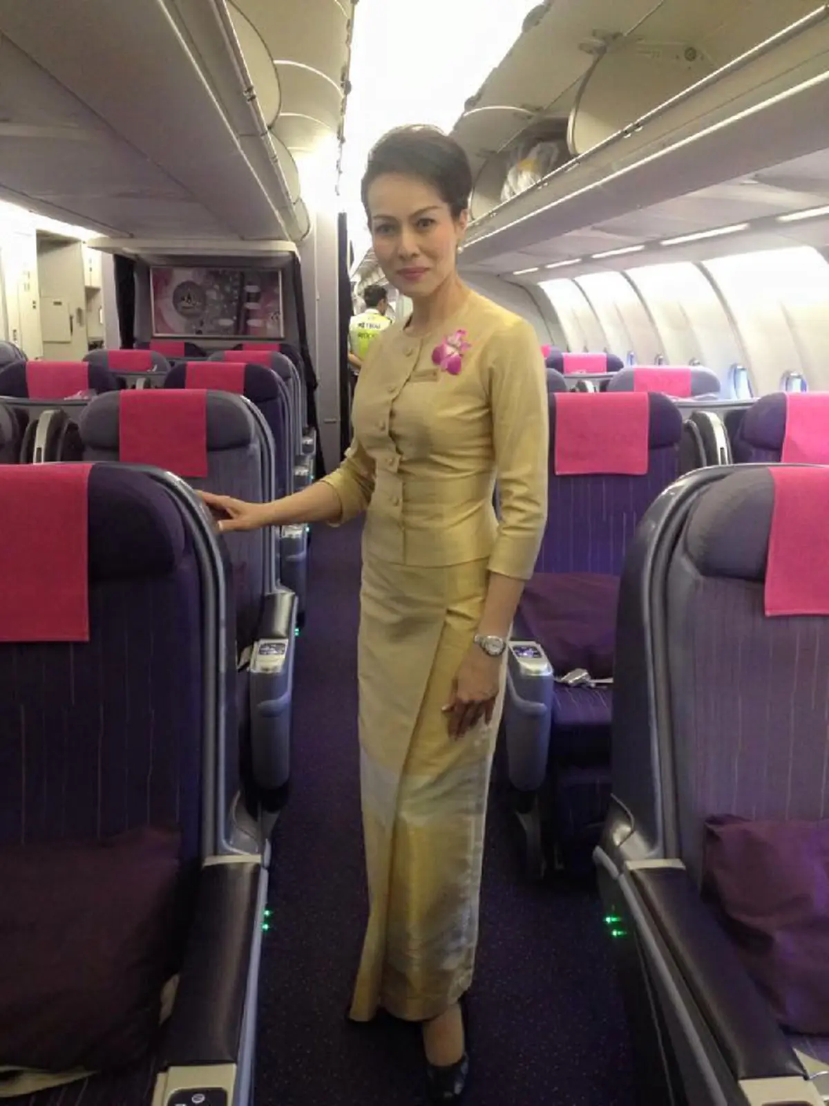 ย้อนภาพอดีตกับภาพปัจจุบัน นางงามของคนไทย !!  "ทวีพร คลังพลอย" นางสาวไทย พ.ศ.2529