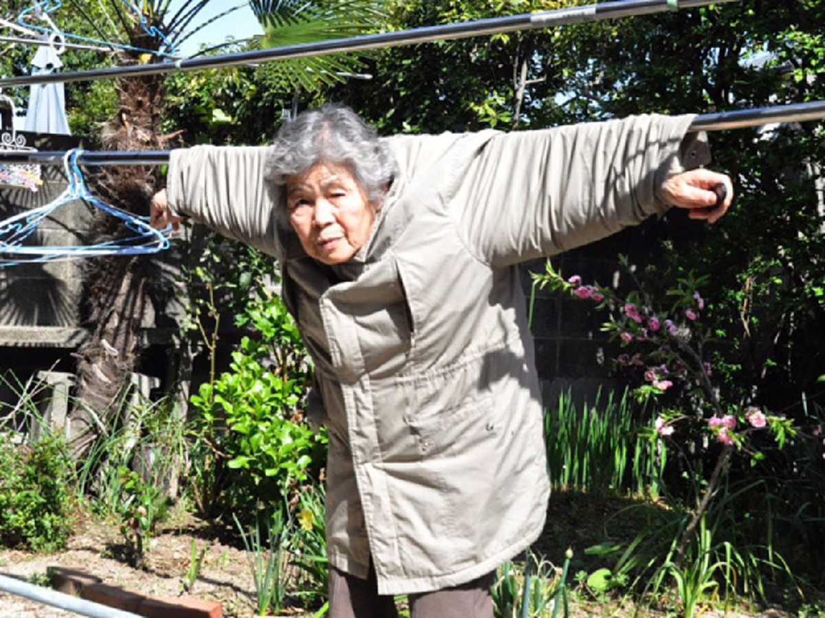 คุณยายสุดแนว 105 แล้วยังแจ๋ว !! เผยเคล็ดลับอายุยืน พร้อมงานอดิเรกสุดจ๊าบ!