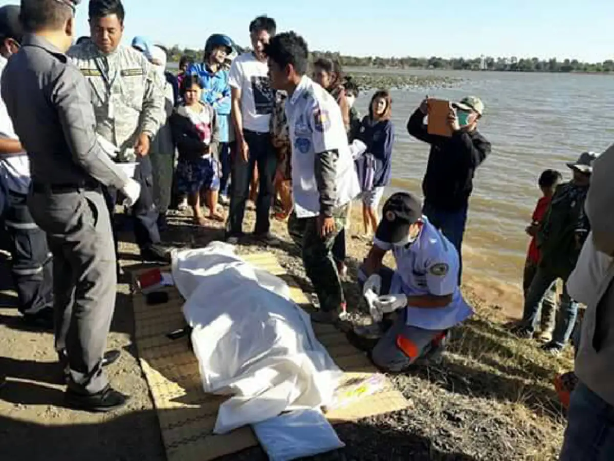 สลดใจคนเป็นแม่!! ลูกหายไป 3 วัน ชาวบ้านเห็นพายเรือในอ่างเก็บน้ำ หายังไงก็ไม่เจอ ตกดึกฝันเห็นลูก เช้ามาพบร่างไร้ชีวิตเกยอยู่ริมอ่าง