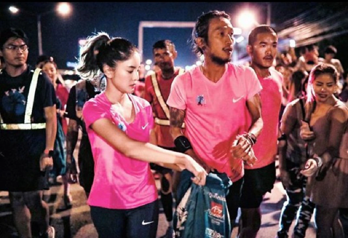 อ่านจบ...มีน้ำตาซึม!! "ก้อย รัชวิน" เผยความรู้สึกผ่านไอจี แทบไม่เชื่อตัวเองว่าจะได้มาวิ่งข้างๆพี่ตูน จากคนที่วิ่งไม่เก่ง ทำได้แค่วิ่งตามเงา