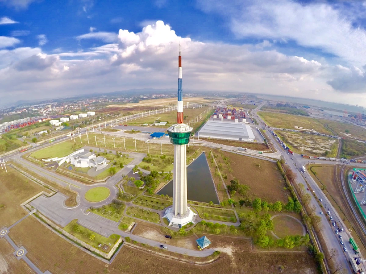 พัชร์กมลพร "ผู้หญิงเก่ง" กับความสำเร็จบนธุรกิจ"โลจิสติกส์" เผยมั่นใจโครงการEECภาคตะวันออก แต่ภาครัฐควรแบ่งโซนนิ่งในแต่ละพื้นที่ให้ชัดเจน