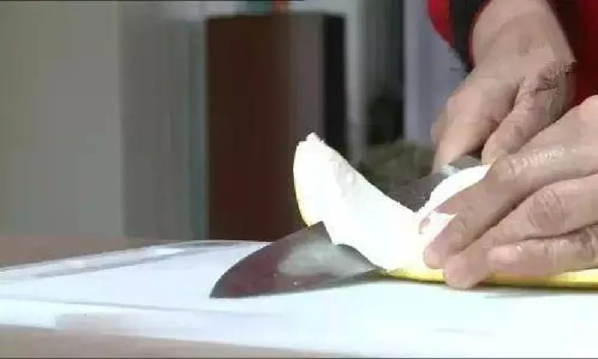 ลองแล้วแจ๋วจริง !!! วิธีทำ "น้ำยาล้างจาน" ไว้ใช้เองที่บ้าน ด้วย "เปลือกส้มโอ" รับรองสะอาดหมดจด ไม่ทิ้งกลิ่นคาว-ความมัน แชร์เก็บไว้เลย !!!