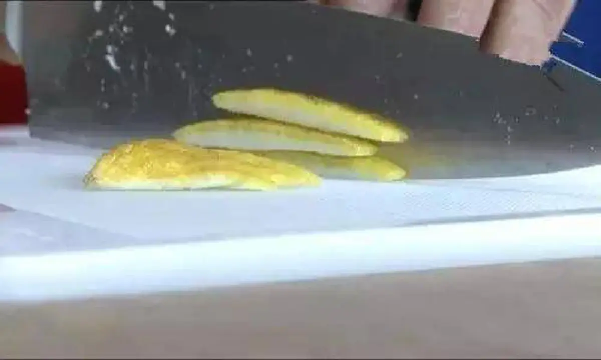 ลองแล้วแจ๋วจริง !!! วิธีทำ "น้ำยาล้างจาน" ไว้ใช้เองที่บ้าน ด้วย "เปลือกส้มโอ" รับรองสะอาดหมดจด ไม่ทิ้งกลิ่นคาว-ความมัน แชร์เก็บไว้เลย !!!