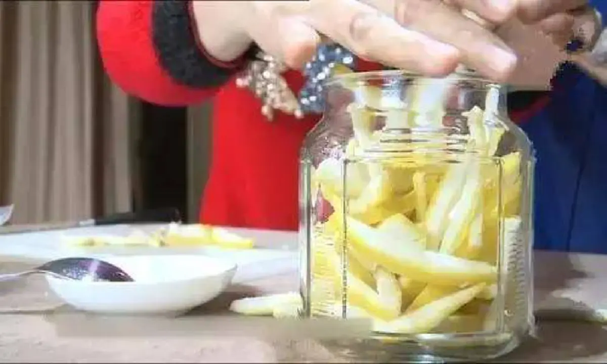 ลองแล้วแจ๋วจริง !!! วิธีทำ "น้ำยาล้างจาน" ไว้ใช้เองที่บ้าน ด้วย "เปลือกส้มโอ" รับรองสะอาดหมดจด ไม่ทิ้งกลิ่นคาว-ความมัน แชร์เก็บไว้เลย !!!