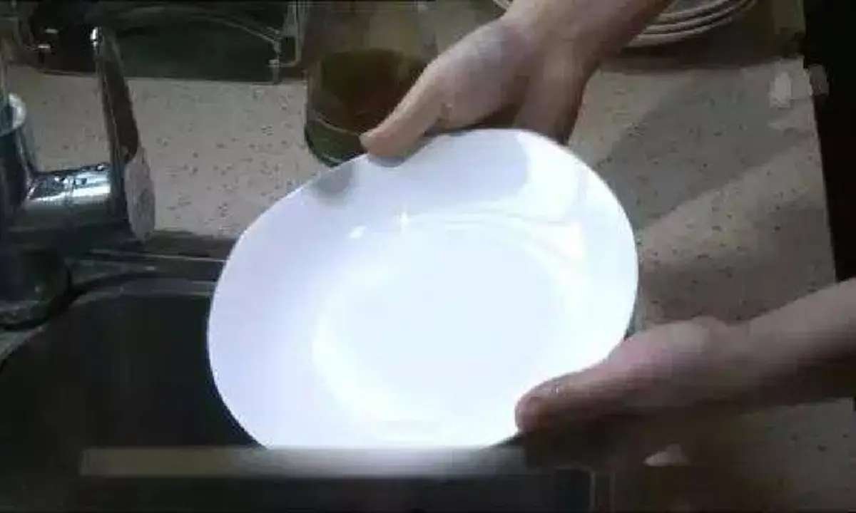 ลองแล้วแจ๋วจริง !!! วิธีทำ "น้ำยาล้างจาน" ไว้ใช้เองที่บ้าน ด้วย "เปลือกส้มโอ" รับรองสะอาดหมดจด ไม่ทิ้งกลิ่นคาว-ความมัน แชร์เก็บไว้เลย !!!